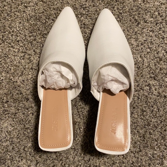 BRAND NEW size 6 white heeled mules from JustFab - Picture 3 of 3